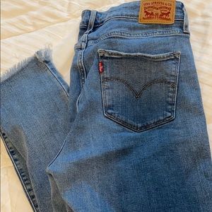 Levi’s 721 High Rise Skinny ankle length